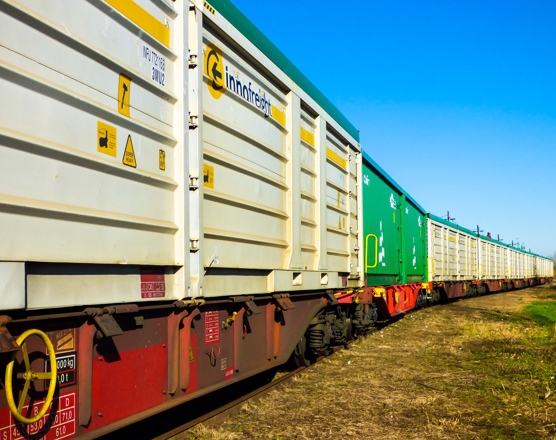 Через Україну пустили новий транзитний контейнерний поїзд